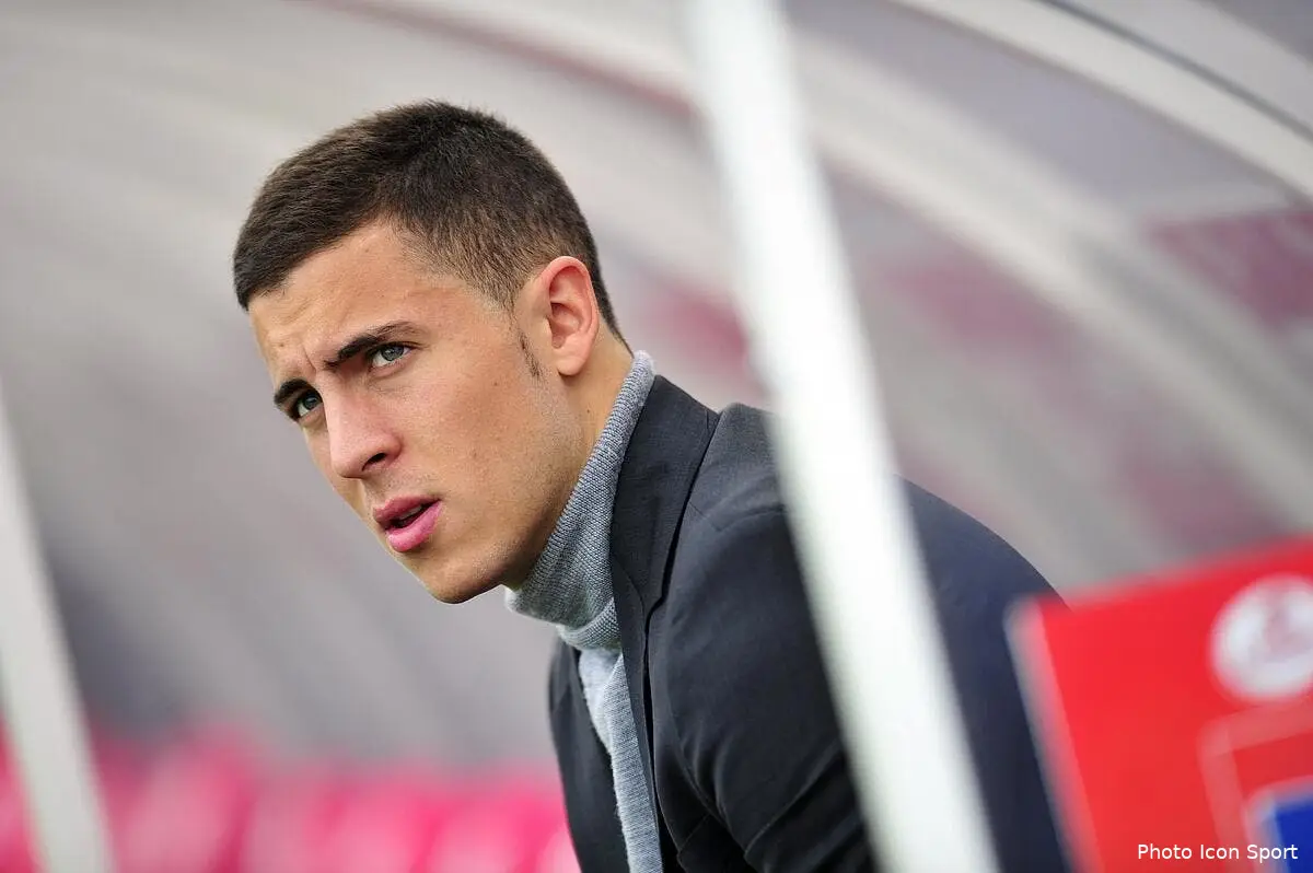 Hazard contraint de se taire par Chelsea
