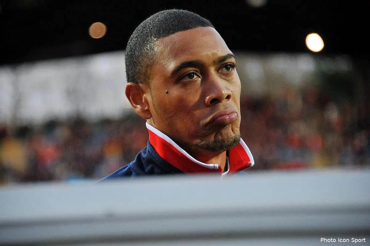 Hoarau ne quittera le PSG que si Messi et Drogba signent