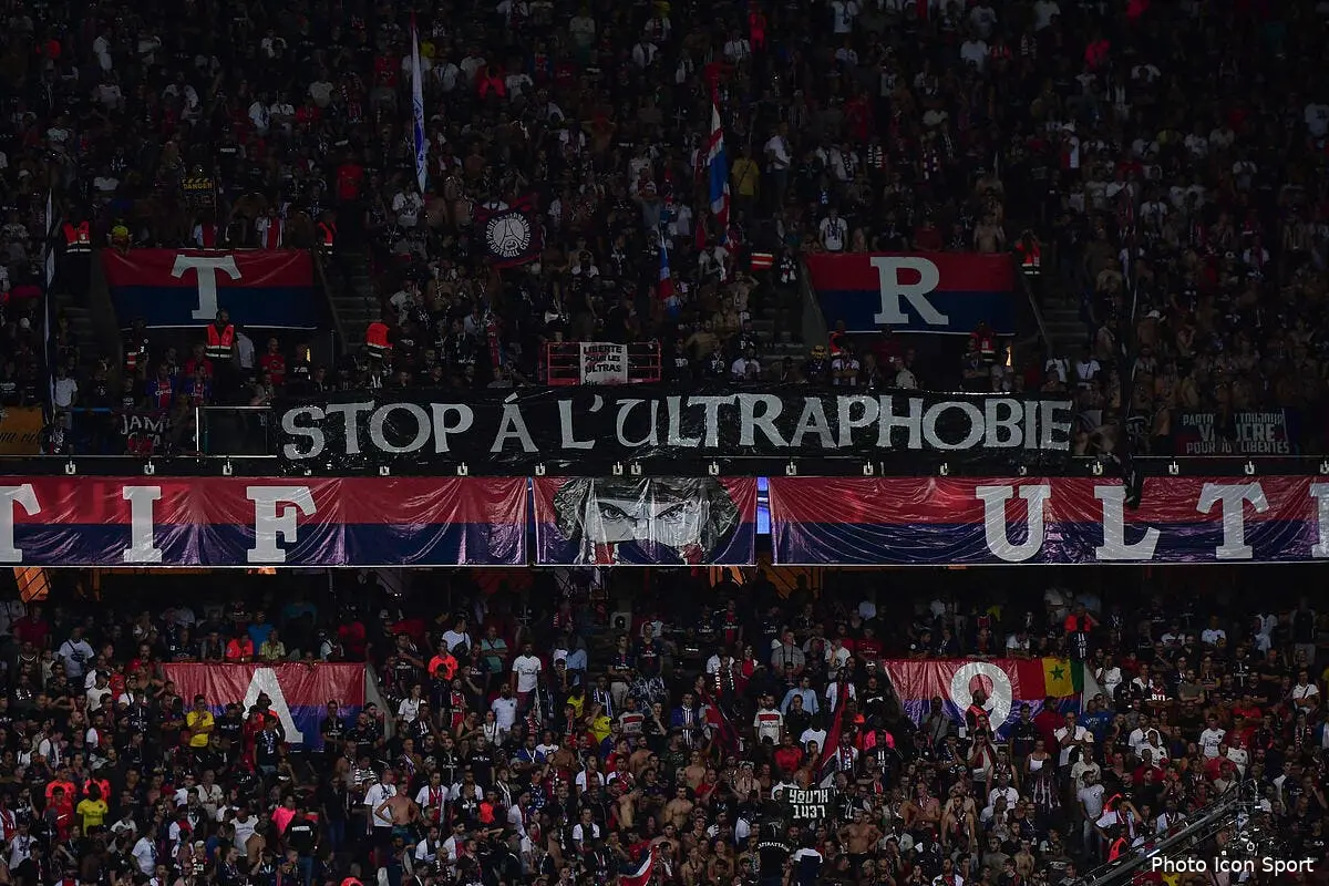 homophobie les autorites sont piegees et ca le rend fou icon win 250819 01 99644262571