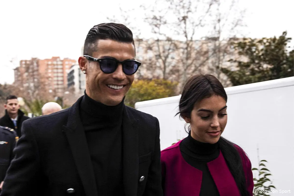 ita cristiano ronaldo et sa famille sont rentres en italie icon pixathlon 1085854284151