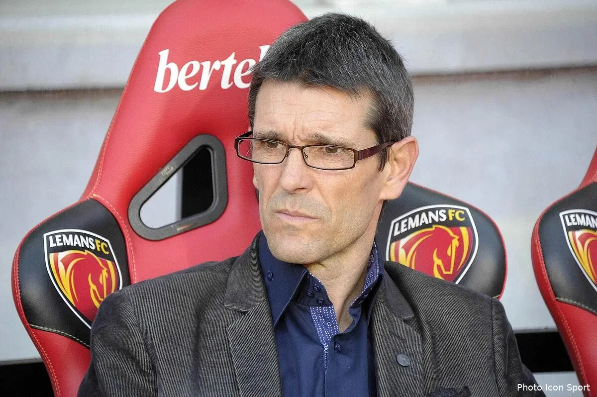 Jean-Louis Garcia remplacera Laszlo Bölöni à Lens