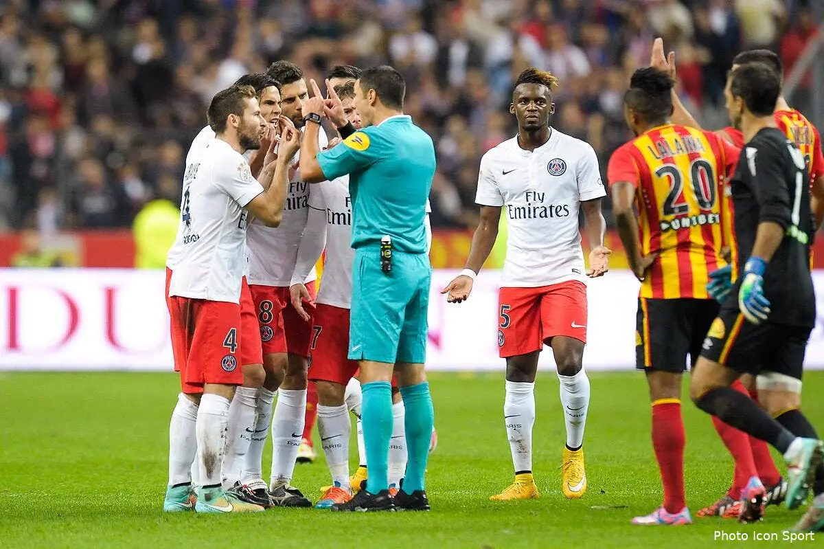 L’arbitre de Lens-PSG mis sur la touche