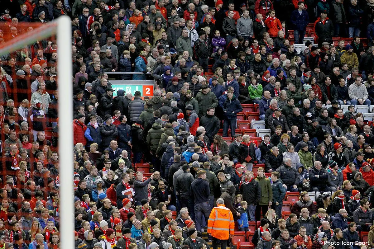 l incroyable protestation des fans de liverpool supporters liverpool133013