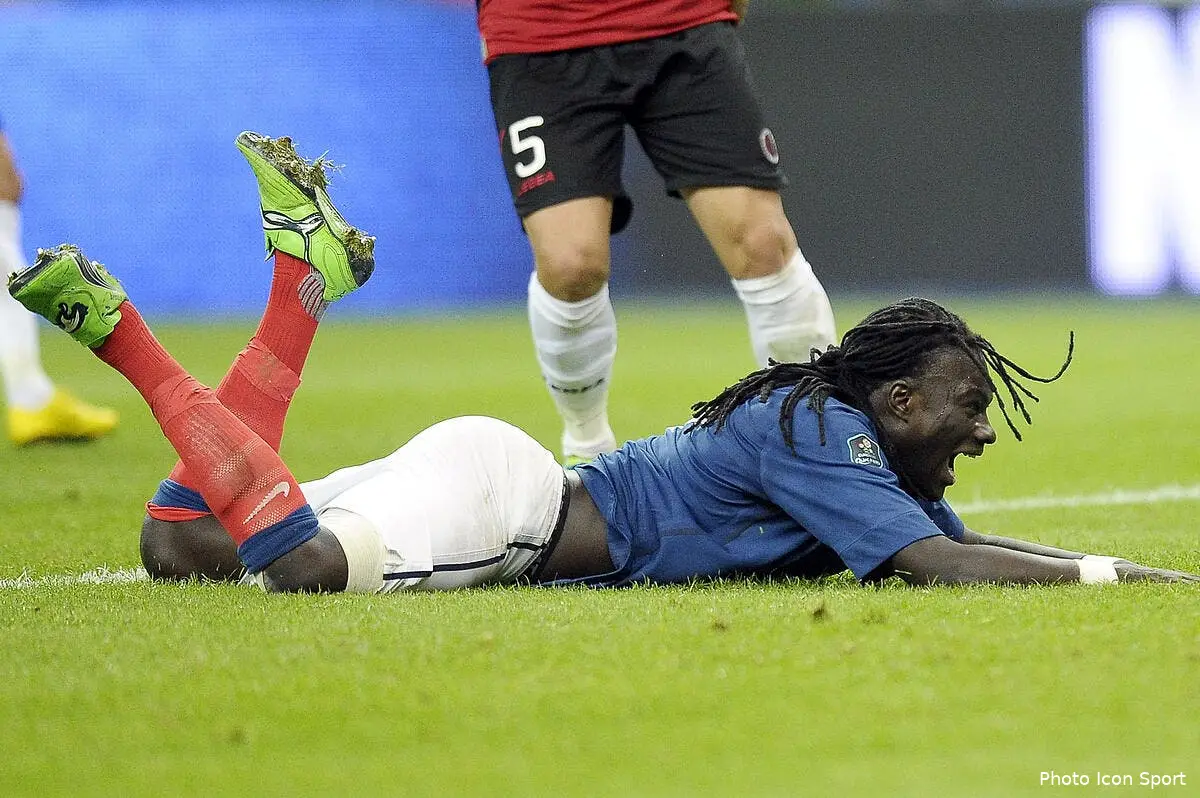 L'OL accuse Blanc d'avoir plombé Bafé Gomis