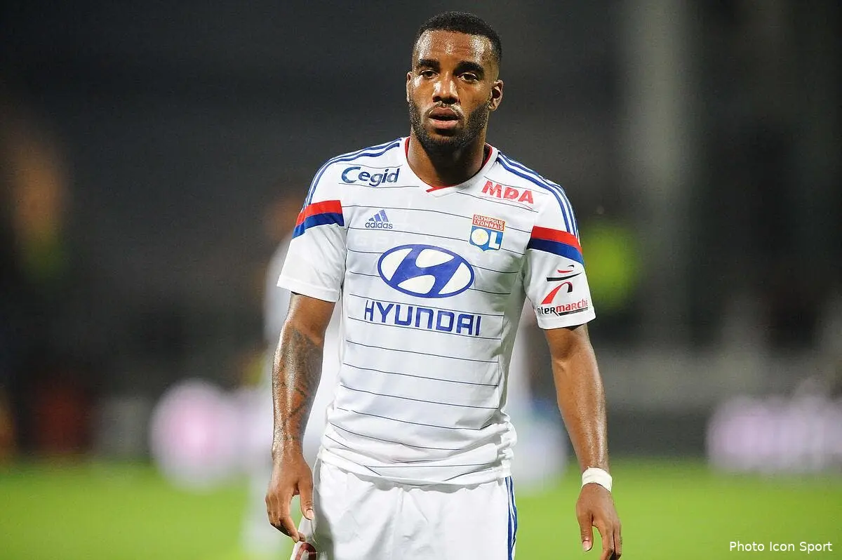 L'OL dit non non et non à Newcastle pour Lacazette