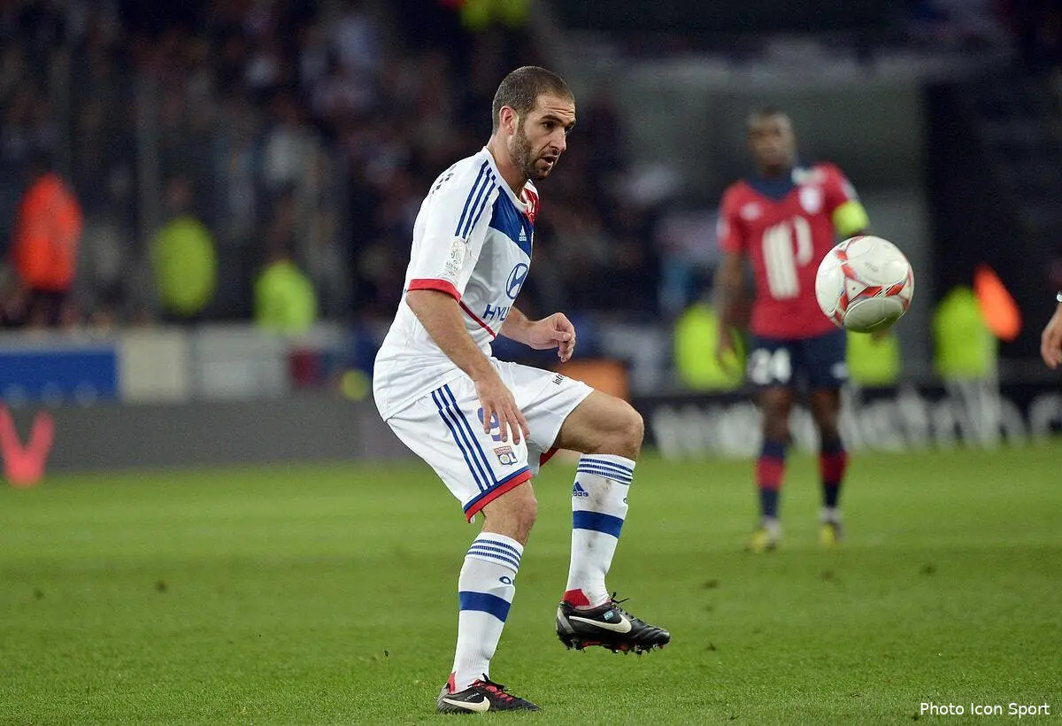 L'OL doit régler le problème Lisandro prévient l'adjoint de Garde