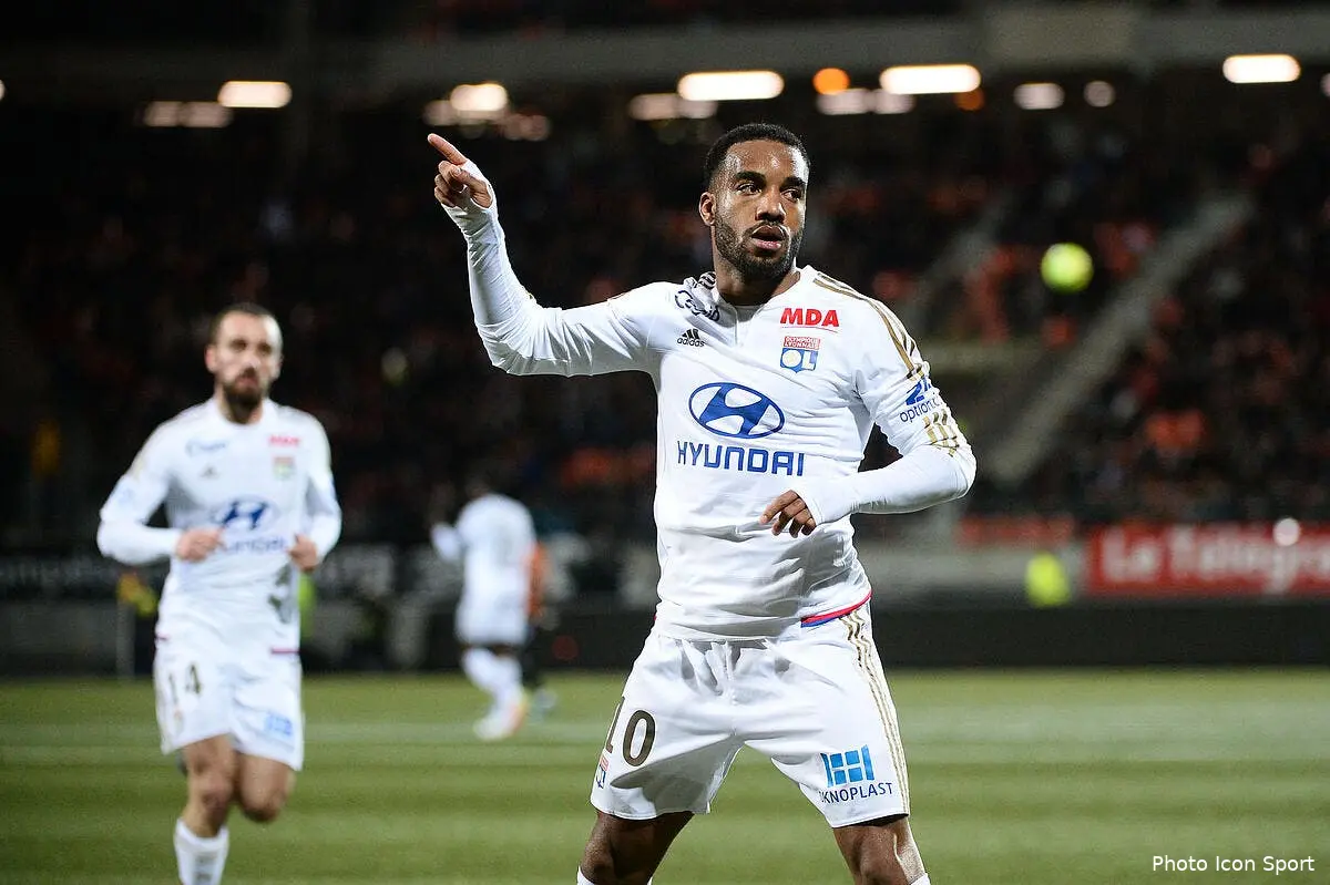 L'OL engrange à Lorient et revient à toute vitesse sur Monaco