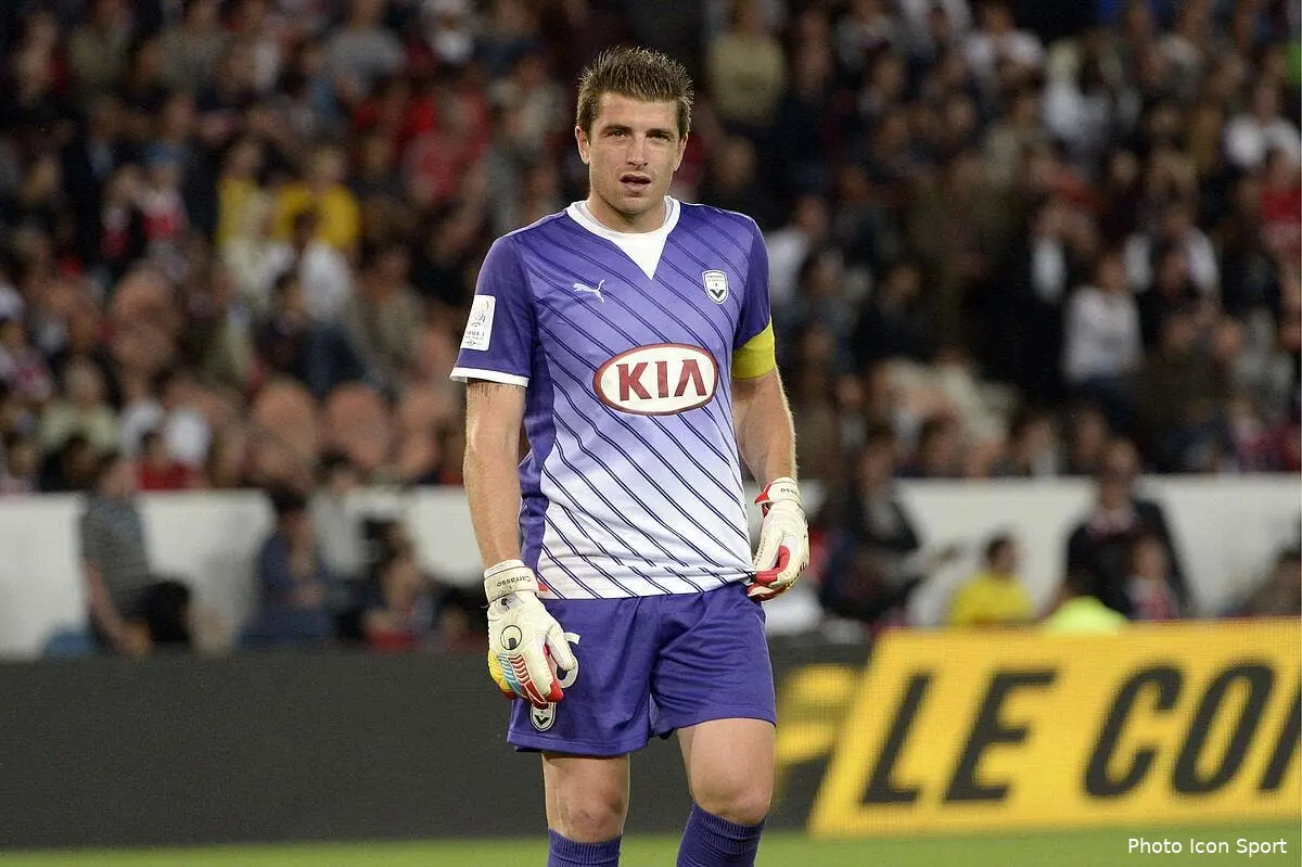 L'OL n'a pas contacté Carrasso pour remplacer Lloris