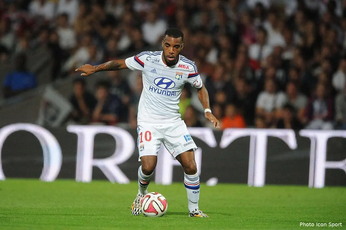 L'OL relancé par Liverpool pour Lacazette ?