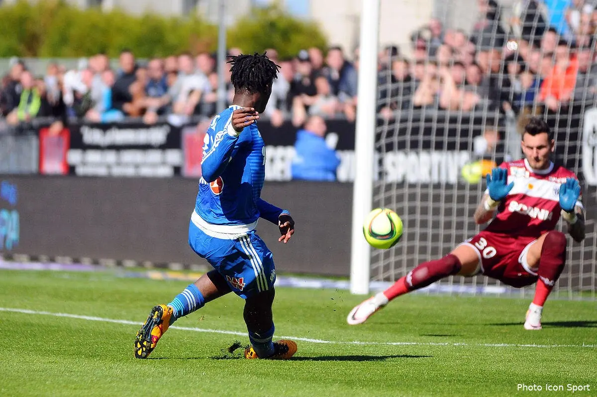 L'OM assure son maintien avec la manière