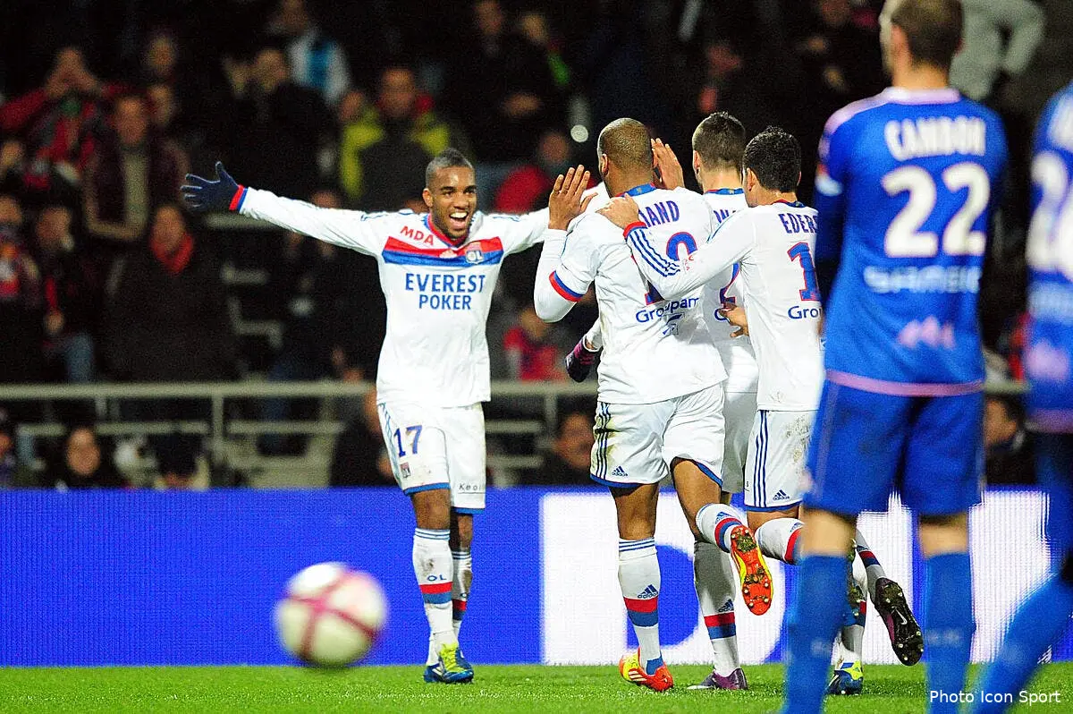 L’OM est toujours le roi du finish, l'OL enchaine