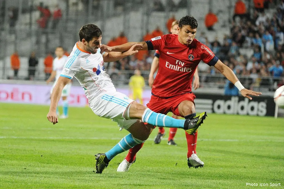 L'OM ne lâche pas sa première place face au PSG