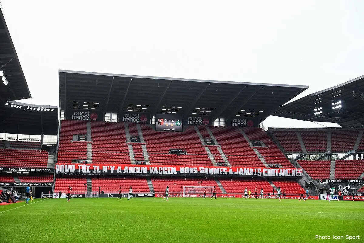 l1 aucune derogation aux 5 000 spectateur en zone rouge icon bap 120820 93 161292581