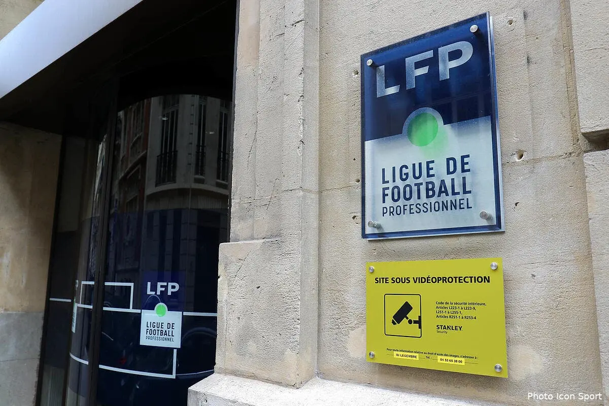 l1 le coup de tonnerre classement au quotient pas d europe pour l ol icon 200430val37422283869
