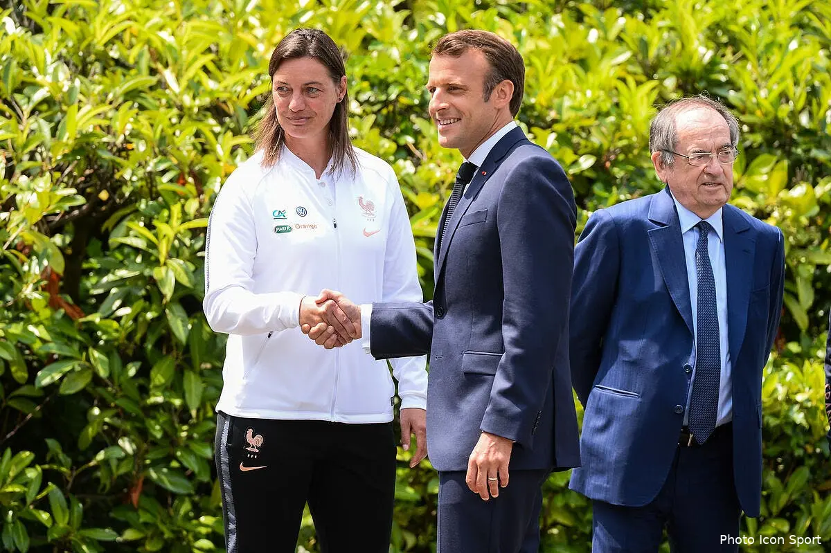 l1 le foot en crise macron s en occupe cette semaine icon bap 040619 93 27286423