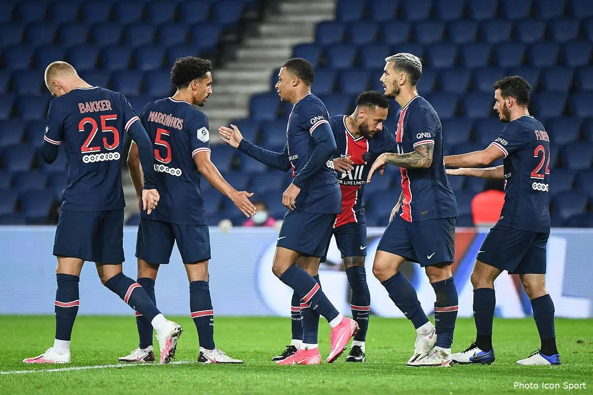 l1 neymar et mbappe font un festival le psg en colle six a angers icon dib 021020 10 40295703