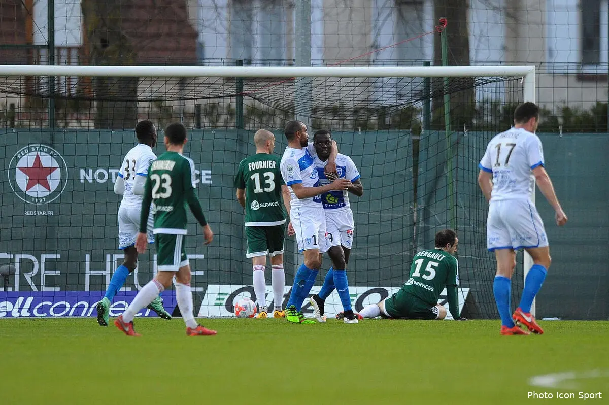 L2 : Le Red Star ne brille plus, et Evian coule