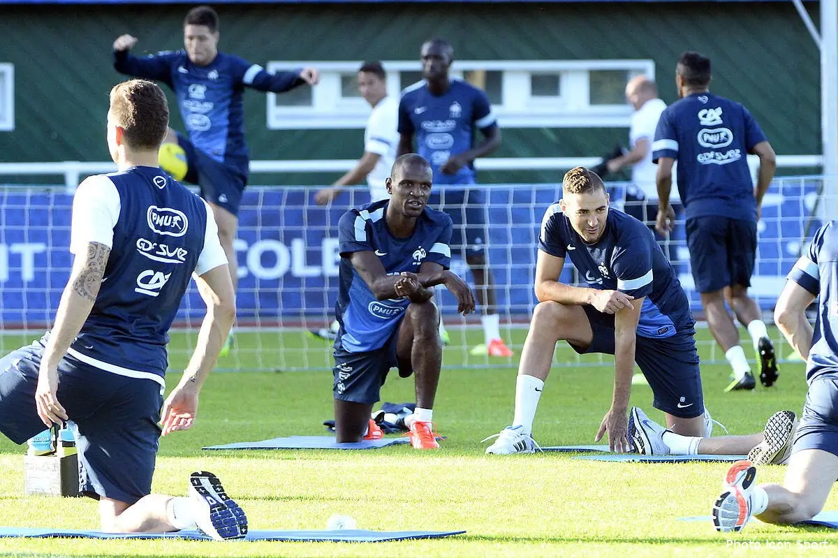 La France avec Giroud et Benzema face à la Géorgie