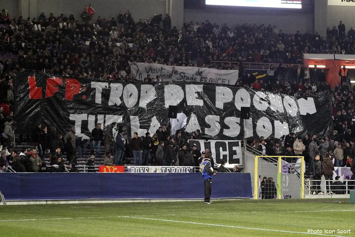 La Ligue 2 contrainte de proposer des tickets  à mi-temps ?