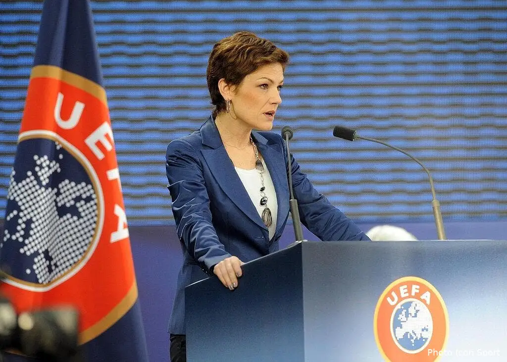 la ministre des sport met en garde les bleus 69330 17339