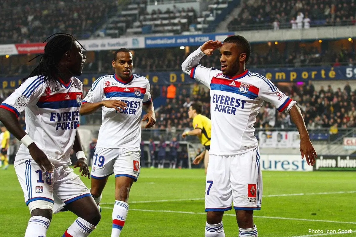 Lacazette ne veut pas déglinguer la défense de l'OL
