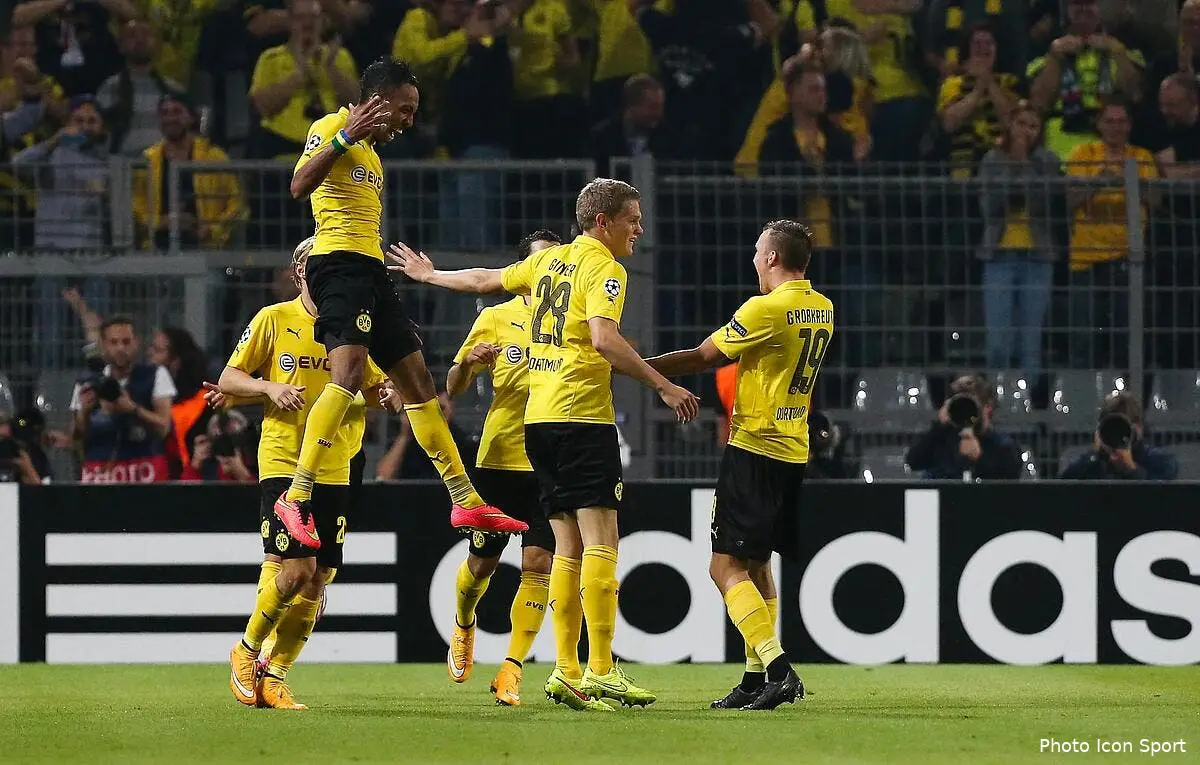 le clin d oeil d aubameyang a l asse aubameyang92267