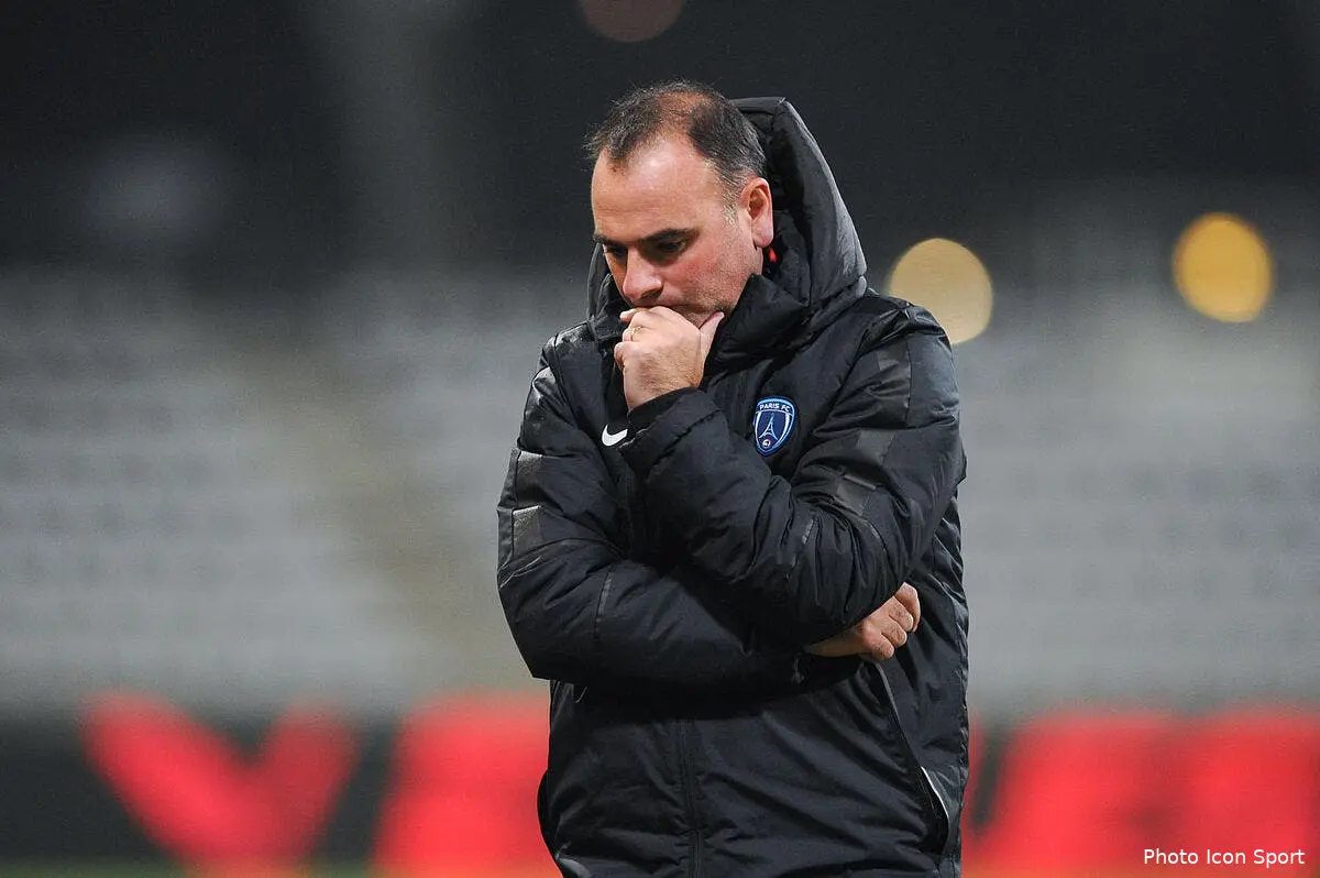 Le Paris FC vire son coach