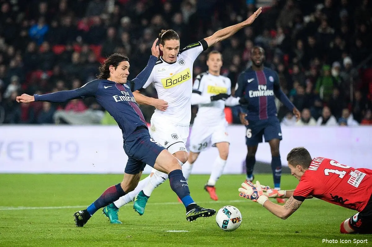 Le PSG enchaîne les victoires et distance Monaco