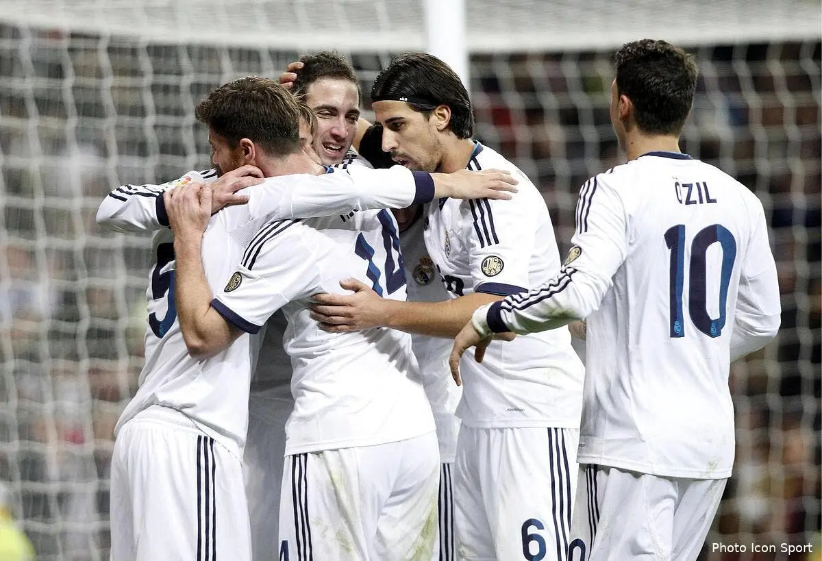 Le Real Madrid humilie Valence chez lui
