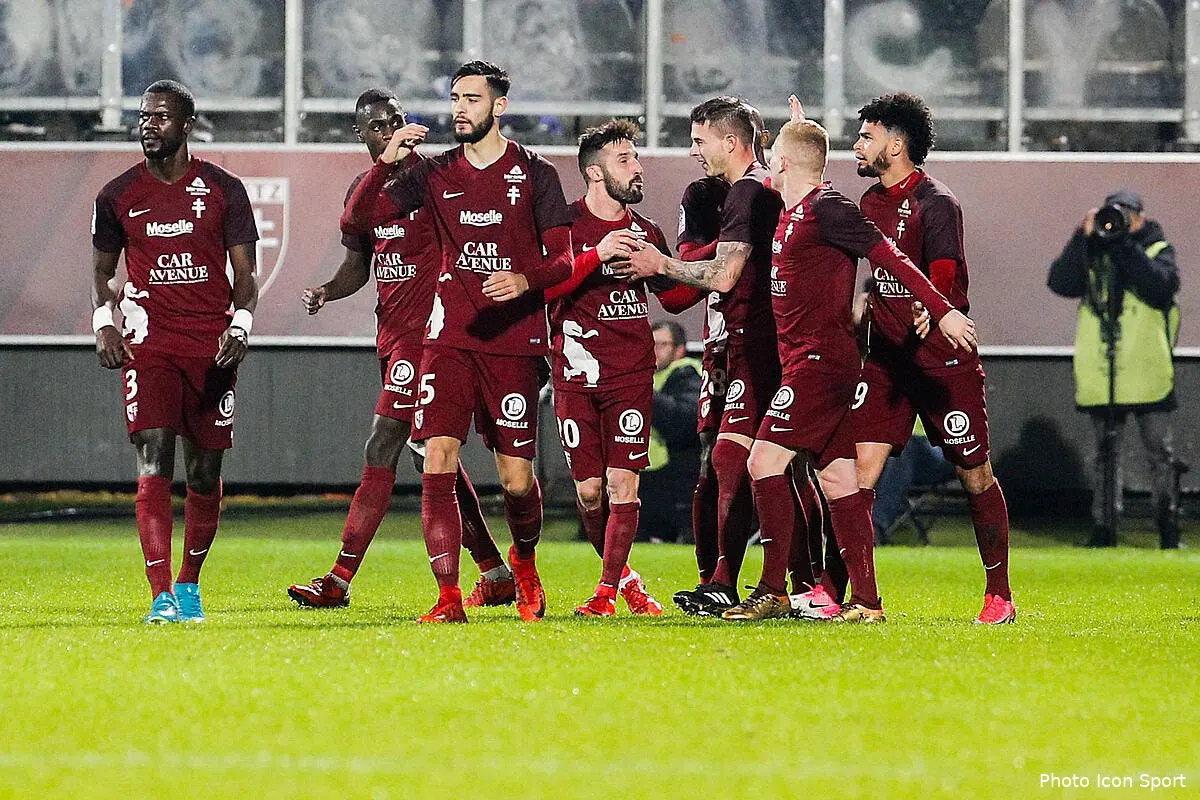 Le réveil pour l’ASSE, Metz poursuit sa Rouxmontada