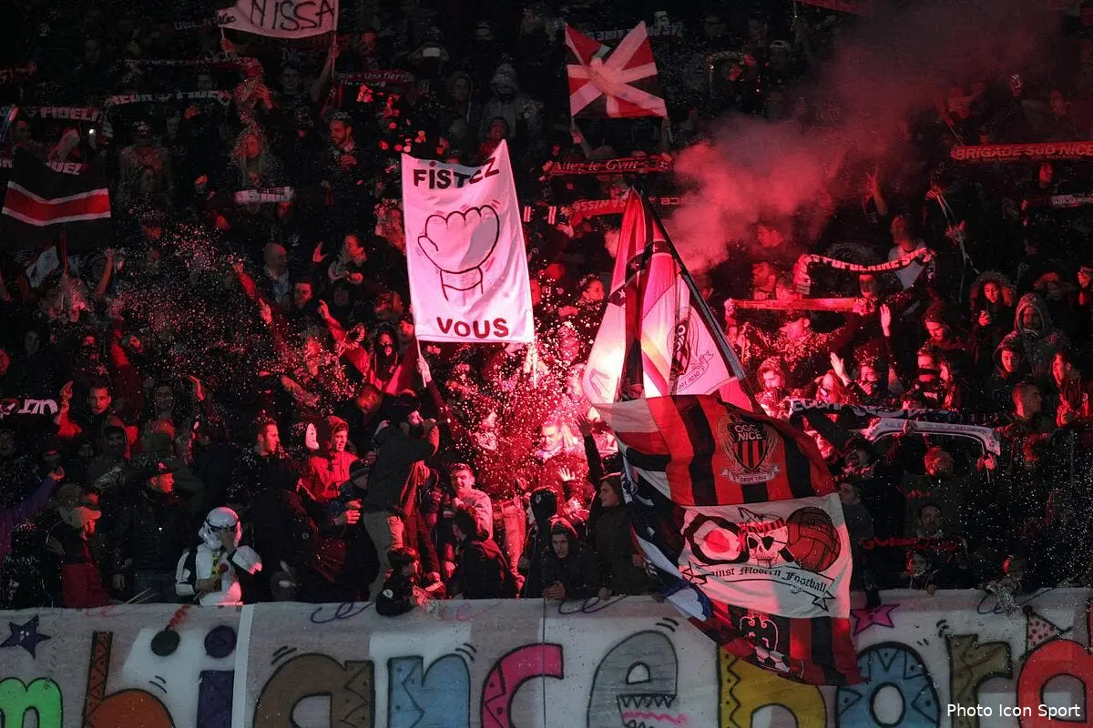 Les fumigènes retardent Nice-OM de 10 minutes