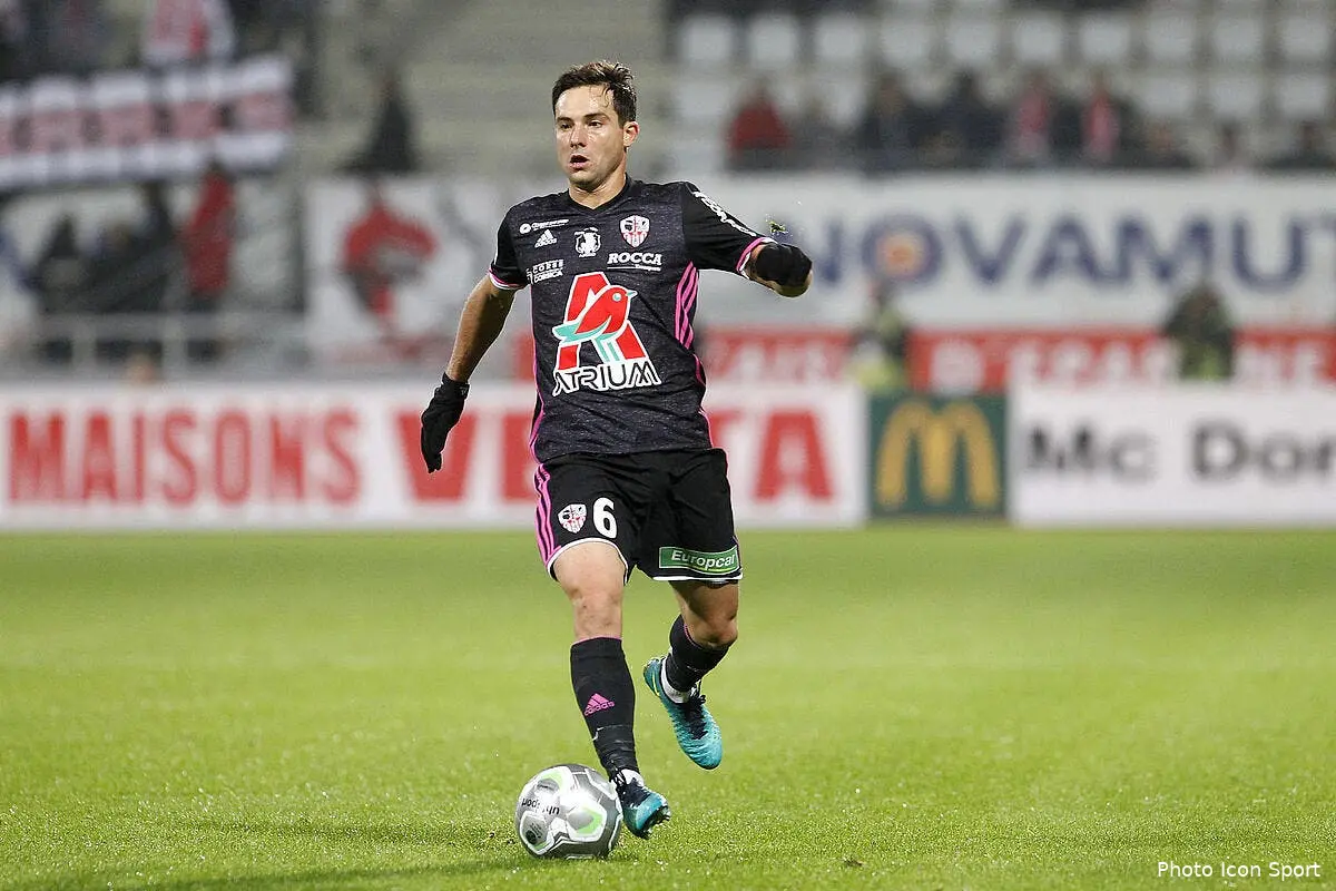 LFP : Sept matchs de suspension pour Coutadeur, l'ACA et le HAC sanctionnés