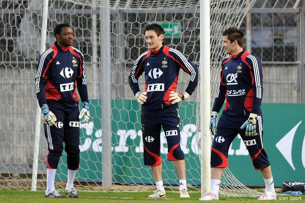 Lloris est moins apte à la Premier League que Mandanda selon The Specialist