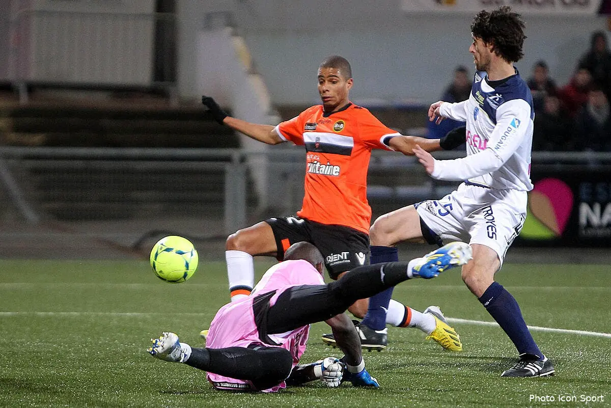 Lorient et l’ASSE remontent en flèche