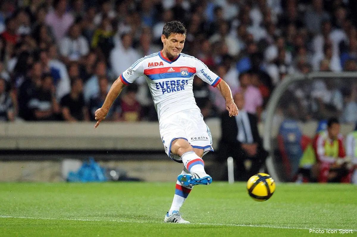Lovren a « tout pour réussir » à l'OL