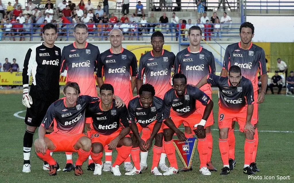 lyon menace pour son maillot 33384 4783
