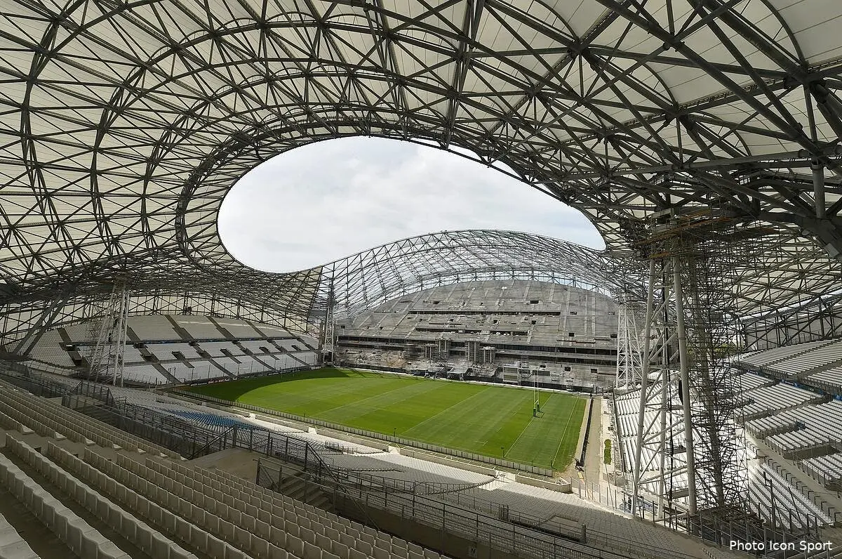 Marseille se retrouve sans sponsor pour le naming du Vélodrome