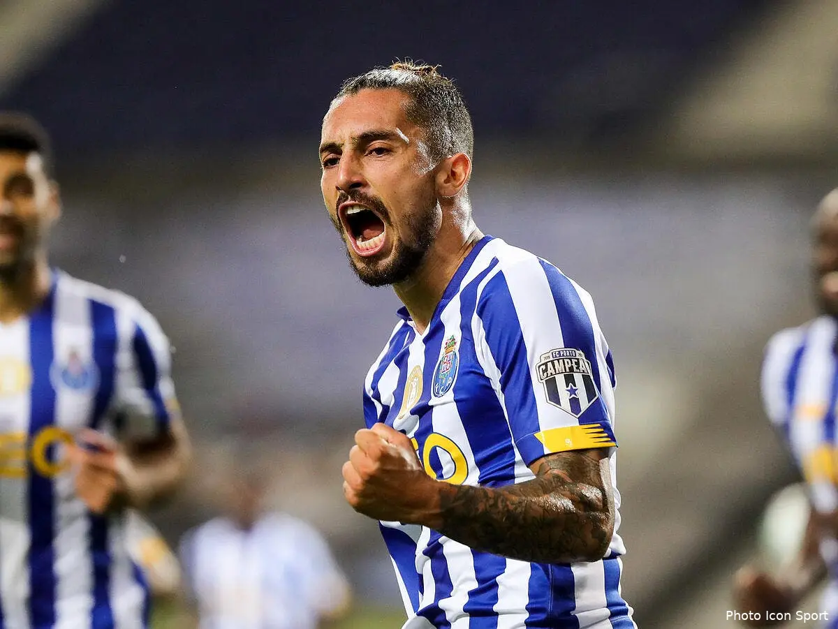 mercato alex telles signe a manchester united icon ci sports 20200919 38502699295995