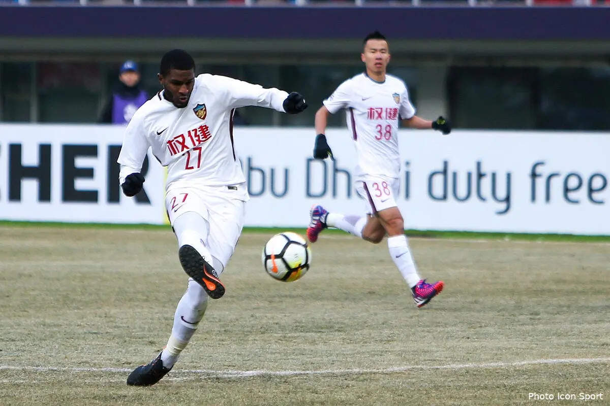 Mercato : L'ASSE, Rennes, Bordeaux et l'OM flairent le bon coup avec ce buteur libre