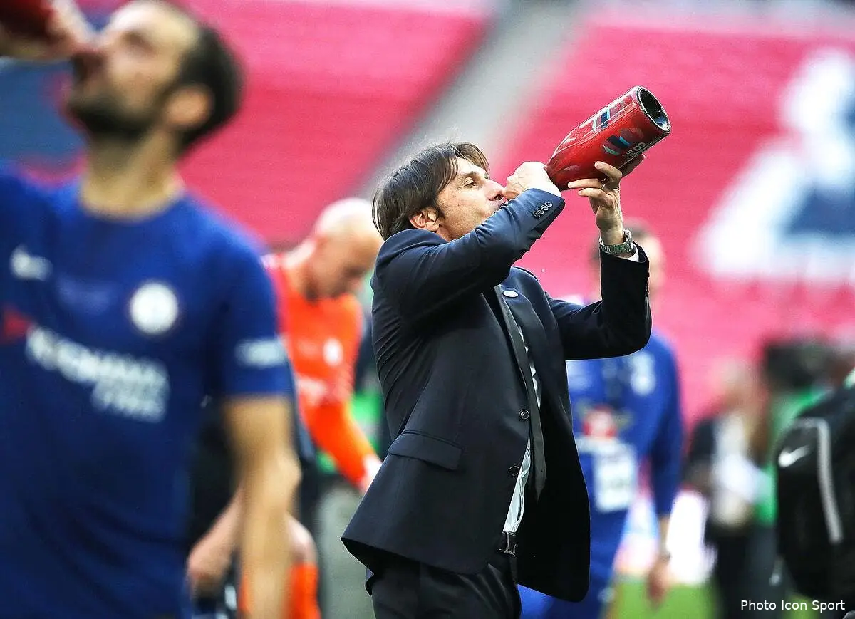 Mercato : Le Real veut Conte, Chelsea explose de joie