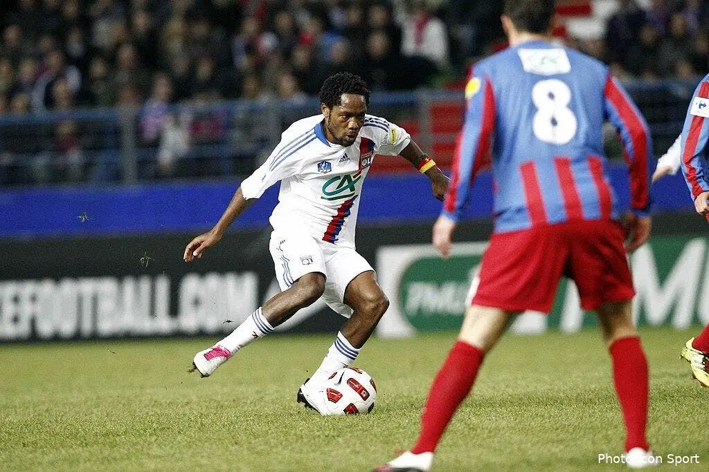 mercato le soldat makoun droit dans ses bottes a l ol 65379 13956