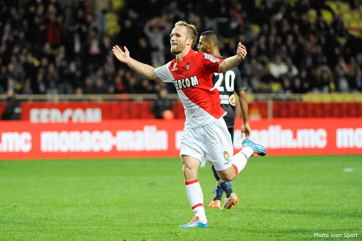 Monaco maitrise l’OM et se rapproche du PSG