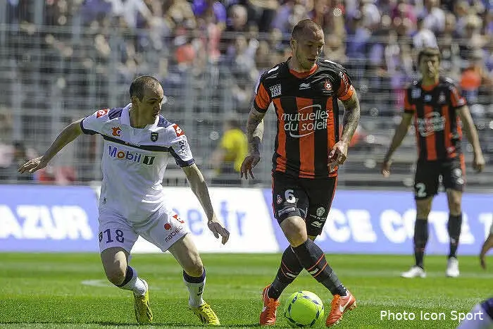 Nice cartonne Sochaux et met la pression sur l'ASSE et l'OL