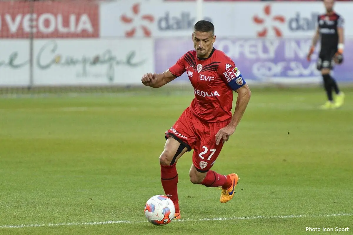 Nîmes - Dijon : 1-1