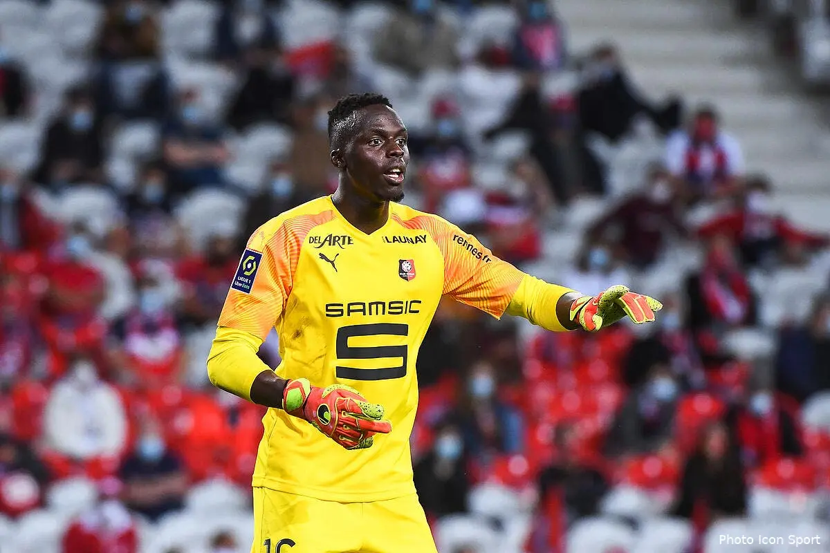 officiel edouard mendy signe a chelsea icon bap 220820 93 145294929