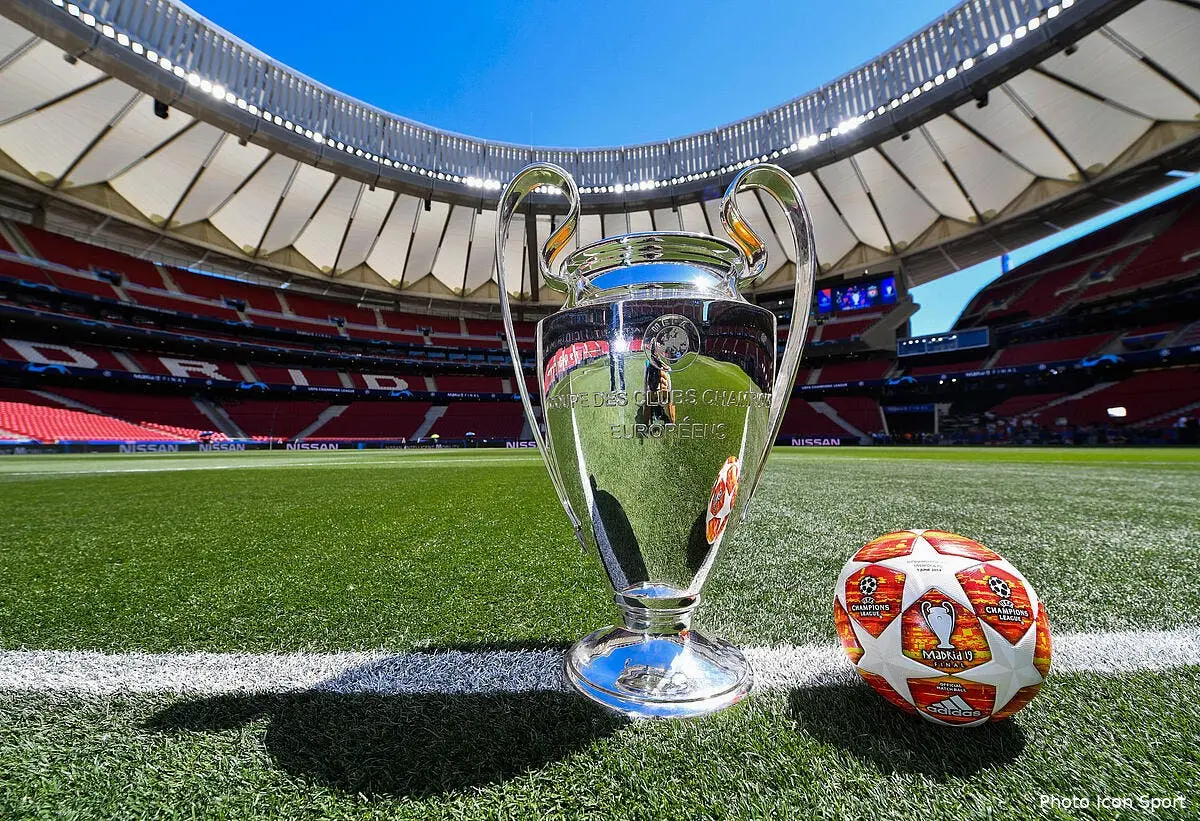 officiel les finales de la ligue des champions et de l europa league reportees icon 43253976281437