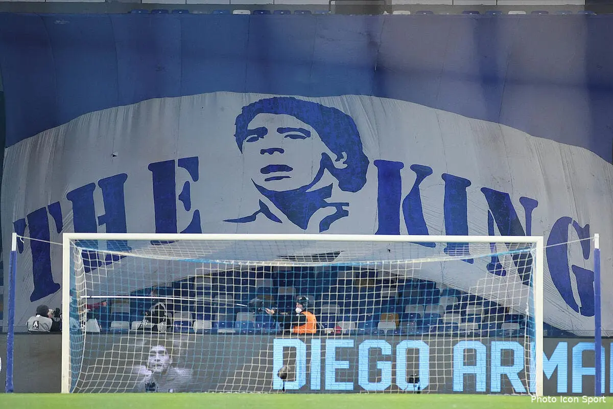 officiel naples va jouer au stade diego armando maradona icon sipausa 31584708 300889