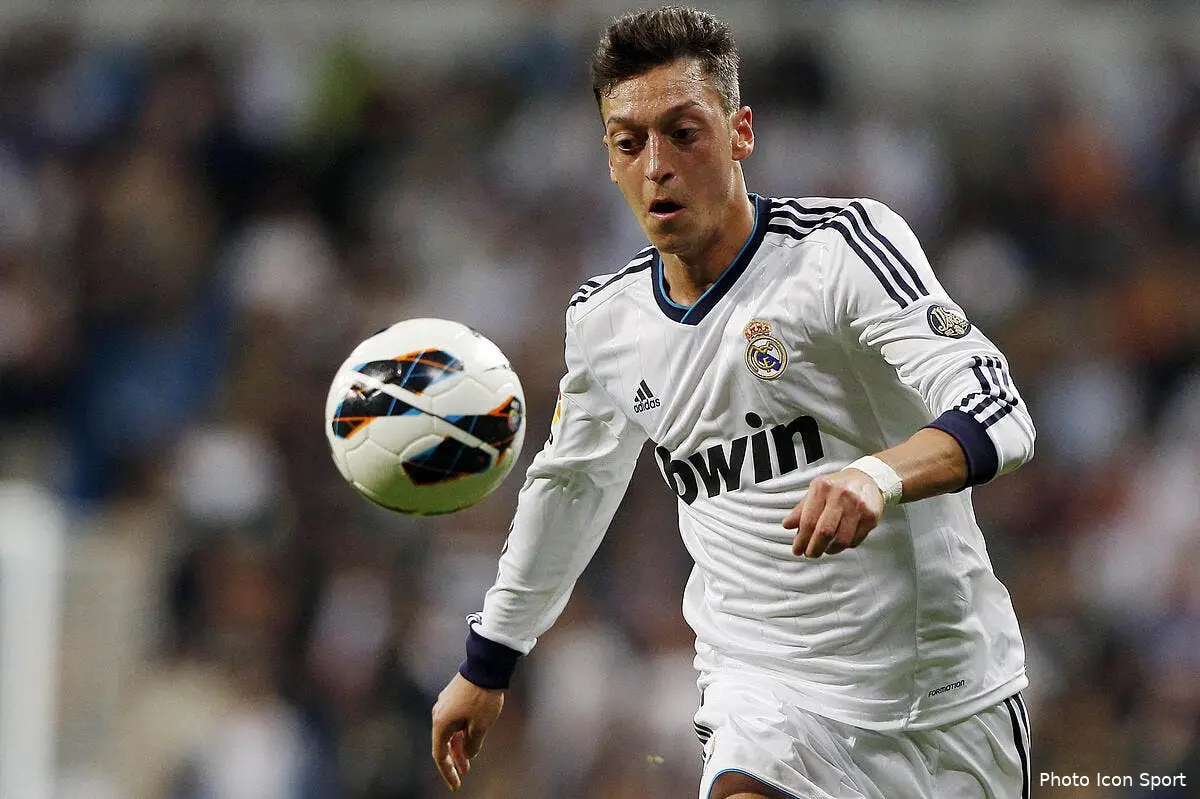 Officiel : Ozil signe à Arsenal pour 45 ME
