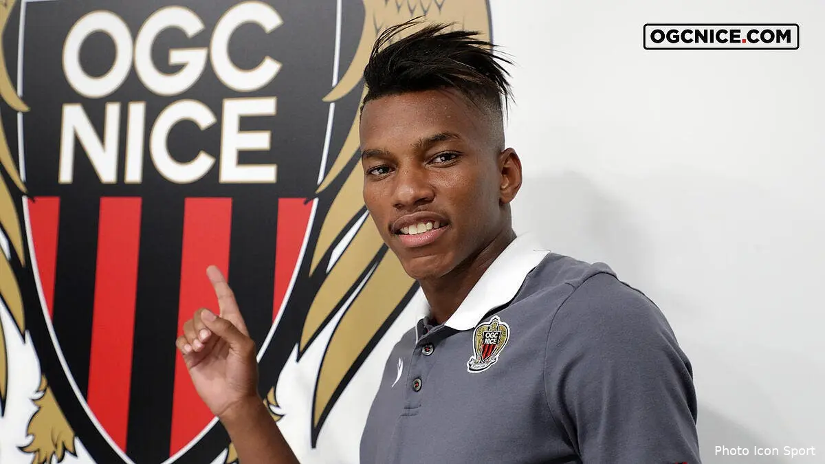 ogcn hichem boudaoui signe a nice hich e 4263371