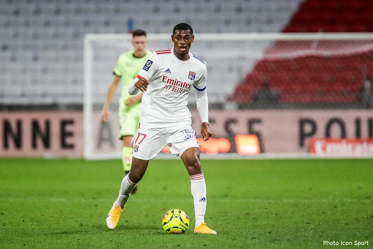 ol accord lyon berlin pour reine adelaide le joueur bloque icon 25i5792 copie295477
